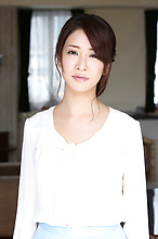 Mai Kamuro - Picture 1