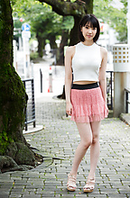 Koharu Suzuki - Picture 3