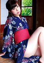 Yuko Arai - Picture 17