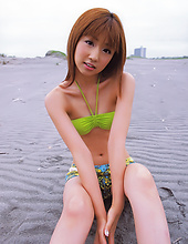 Yuko Ogura - Picture 12