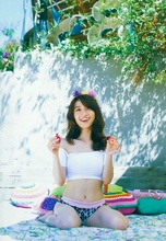 Yuko Oshima - Picture 3