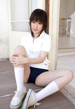 Yumi Kawamura - Picture 1